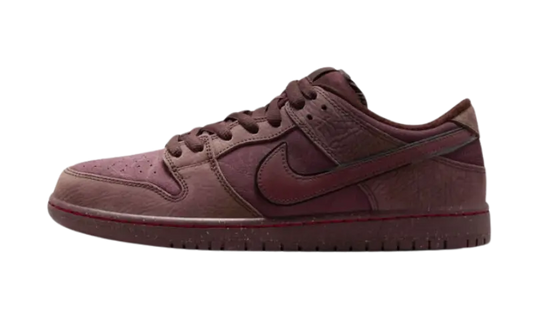 Nike SB Dunk Low City Of Love Burgundy Crush - MTHOR SHOP