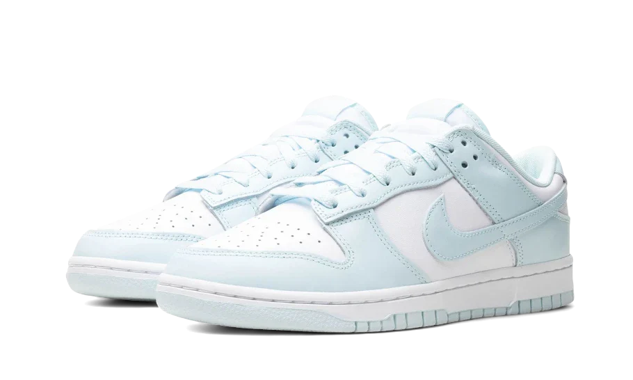 nike-dunk-low-glacier-blue